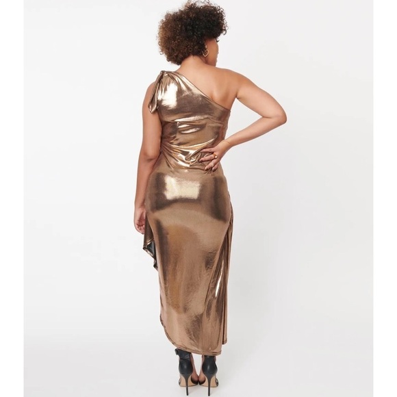 Unique Vintage Bronze One-Shoulder Dress - Picture 4 of 12